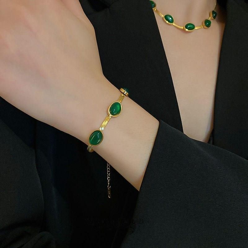 Oval Green Crystal Necklace & Bracelet Set